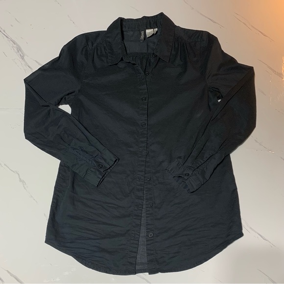 EUC H&M Women’s Lightweight Black Button Down Full Length Cotton Longsleeves Top - Picture 10 of 15
